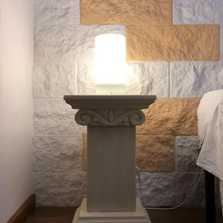 Monterussi בית הארחה