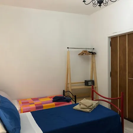 Monterussi בית הארחה